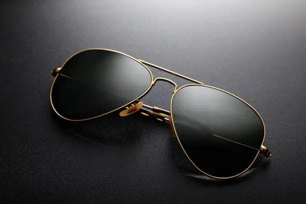 Aviator Sunglasses - Gold Frame
